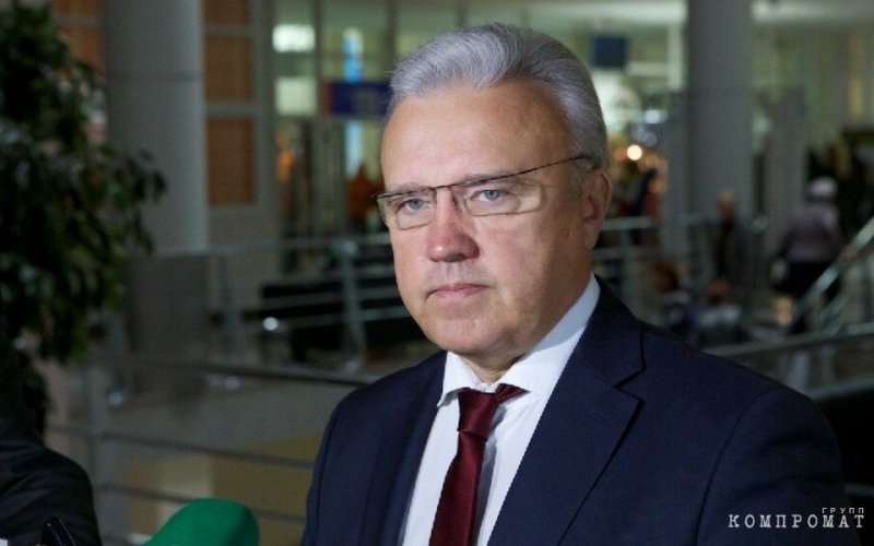 А Усс и сейчас там: &laquo;Собеседник&raquo; исследовал трудовую деятельность главу региона Красноярского края