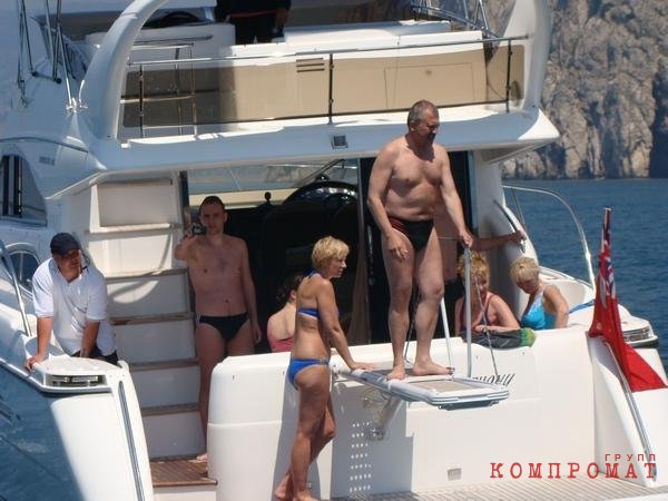 Яхт-клуб, аренда, стройка: Как украинские экс-чиновники зарабатывают в Крыму миллионы, пока идёт СВО