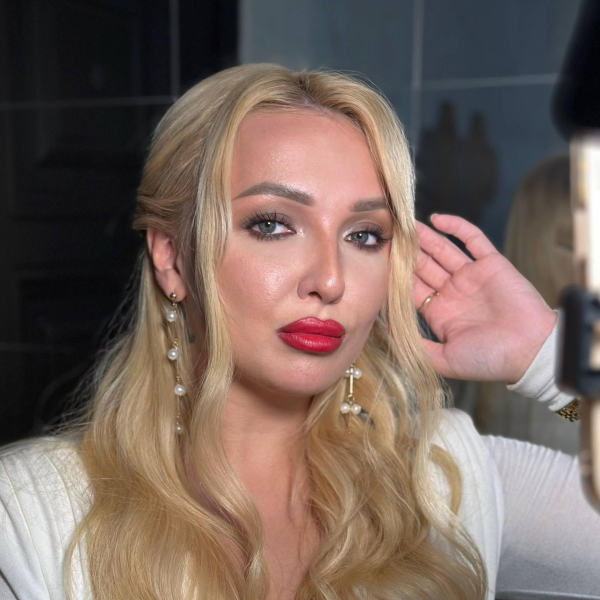 Бородина родит, а Самойлова и Джиган разведутся? Расклад таролога на отношения звезд в 2026 году