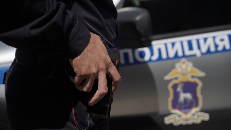 Бросившую дочь в Таиланде туристку задержали в аэропорту Владивостока