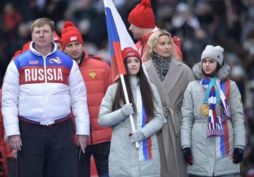 Черная сторона медали.