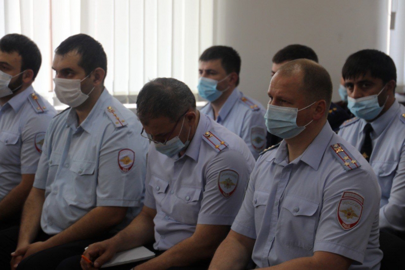 Под &laquo;крышей&raquo; главу МВД