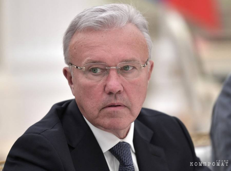 Анатолий Быков продолжает эпатировать публику, а властям остаётся винить в этом самих себя