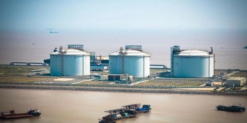 СПГ-завод от &laquo;Газпрома&raquo;: на безрыбье и европейцам назло