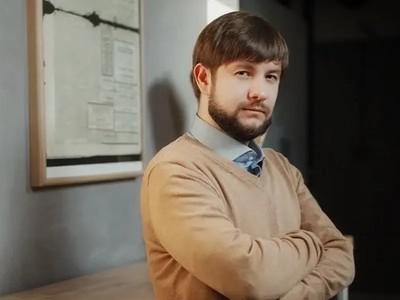 Дмитрий Чечулин спалился по паспорту.