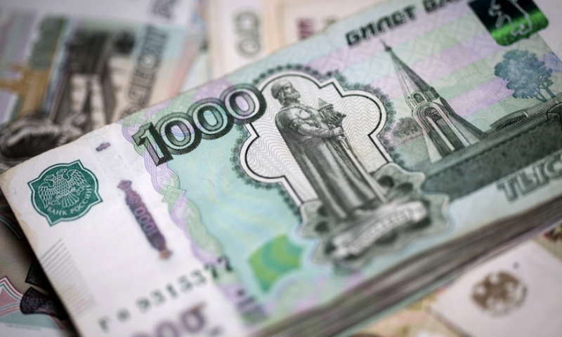 В ЦБ текущее снижение курса российской валюты связали со падением стоимости нефтяных котировок