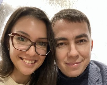 Антону Антипову показали желтую папочку.