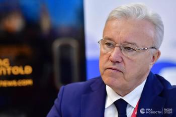 Александр Усс торговал "нефтью из Диснейленда".