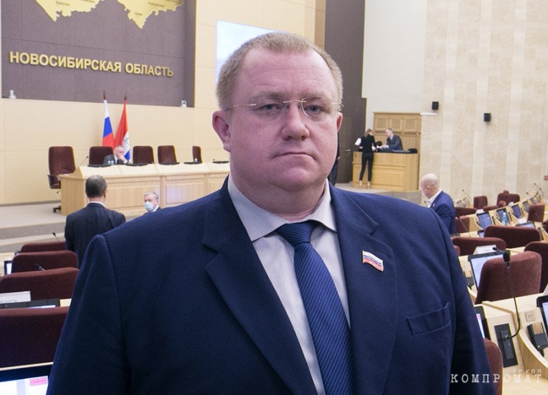 Депутатские закрома. Павел Кива: обряд либо взятки, метла либо Range Rover?