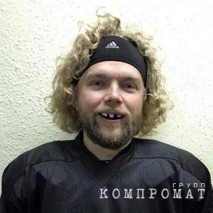 Сын экс-управделами президента и сенатора Владимира Кожина получил 70% компании, управляющей магазинами на заправках "Газпромнефти"