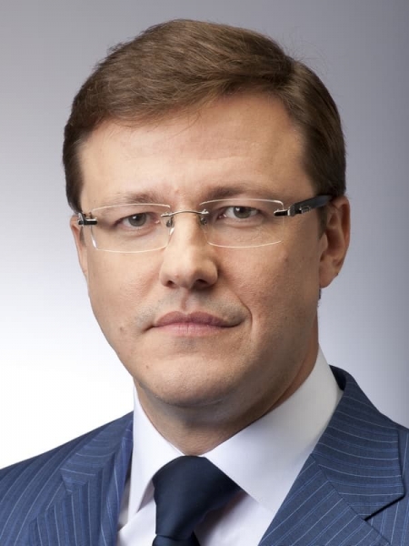 Дмитрий Азаров