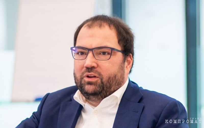Как глава Минцифры упрятал "потаенную супругу" — бывшую управленца "Медиалогии", которая освоила 3 миллиардов руб. на господрядах