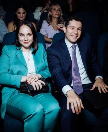 Портрет типичной жены губернатора.