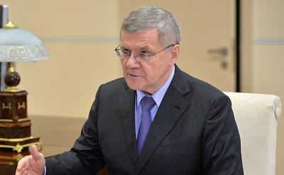 Администрация президента в окружении врагов.