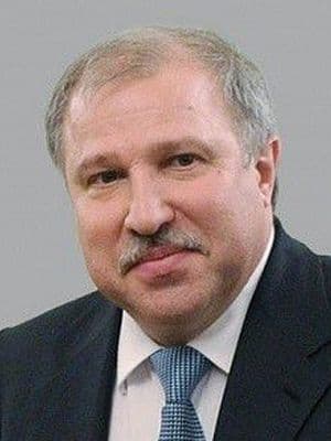 Эдуард Худайнатов
