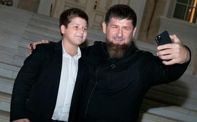 Четырнадцатилетний сын Рамзана Кадырова носит наручные часы за 37 миллионов рублей