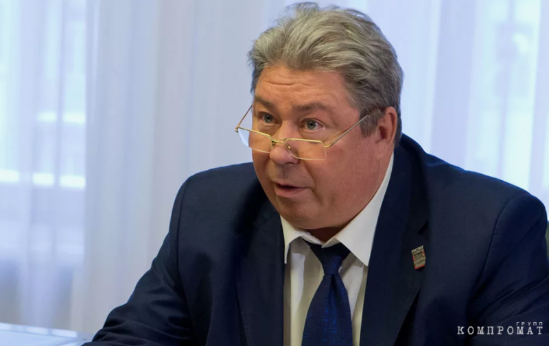 Экс-глава челябинского ОПФР приговорен к 16 годам колонии и штрафу в 400 млн руб. за взятки налом и катером на 30 млн от владельца ЧОПа