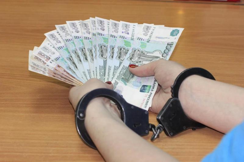 Экс-главу управления Росимущества в Красноярске будут судить за взятки на ₽4,3 миллиона