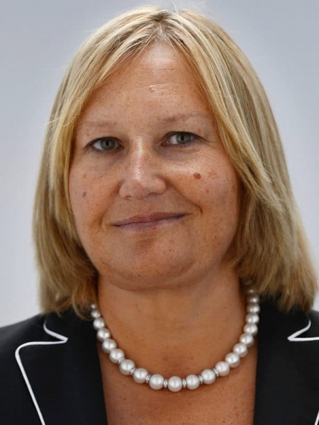 Елена Батурина