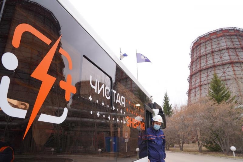 En+ Group купила 19 автобусов для доставки на предприятия сотрудников компании