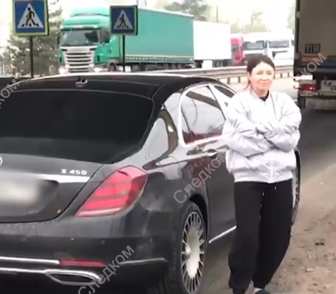 Няню в менеджеры, но сумочки за миллионы