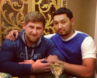 Дары Кенеса Ракишева Рамзану Кадырову.