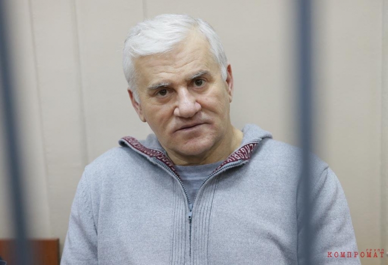 Суд изъял активы на 5 миллиардов руб. у отбывающего бессрочный срок экс-градоначальника Махачкалы и его близких