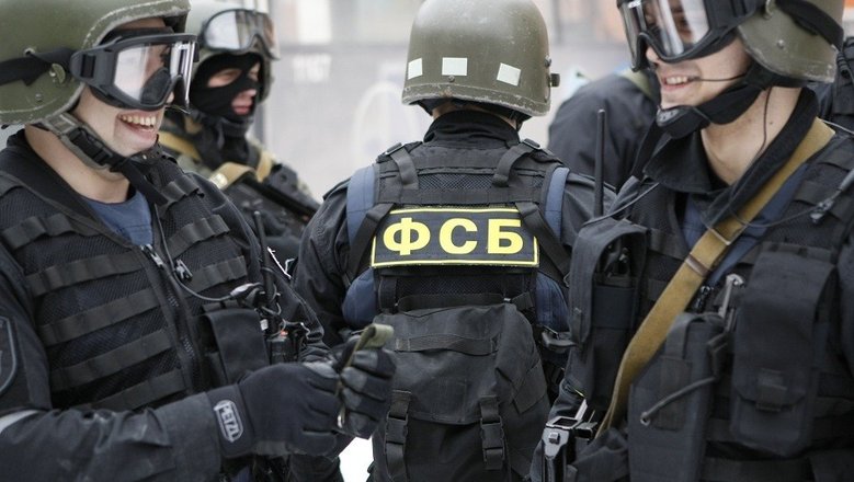 ФСБ задержала россиян в Мордовии, управляющих сим-боксами для разведки Украины