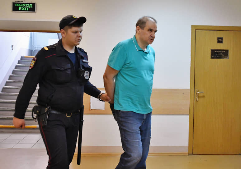 Герою ДНР добавили регалий