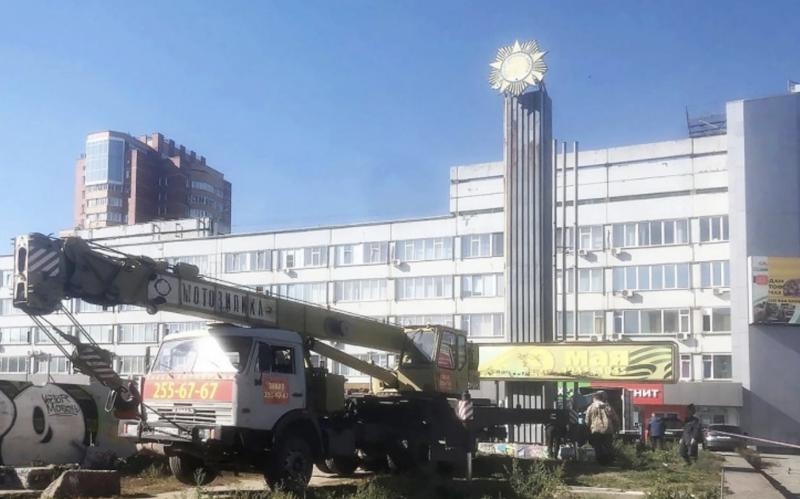 Главу Центрального округа Новосибирска будут судить по делу о стеле