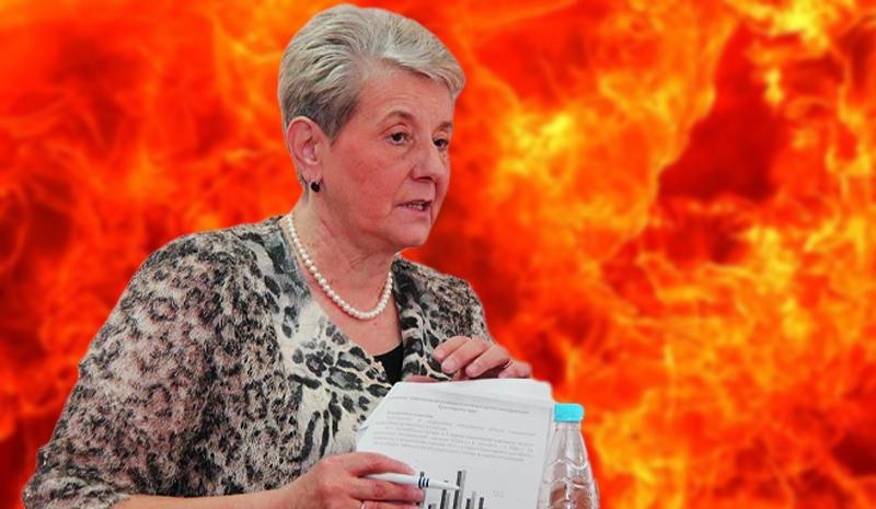 Халатность мэра Ачинска привела к двум смертям. Её оставили на свободе