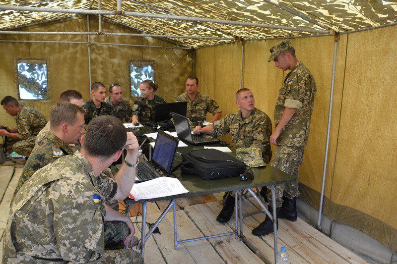Информационные боевики: Как американского сержанта Рейеса внесло на Украину и чем он там занимается
