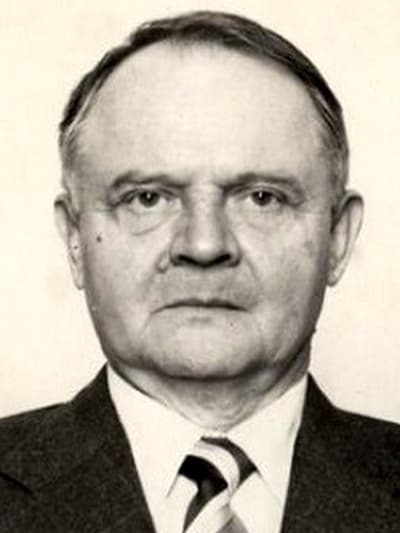 Юрий Жданов