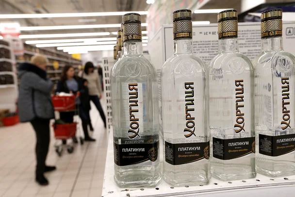 Как мультимиллионеры Украины продают в Российской Федерации водку, чтоб финансировать ВСУ