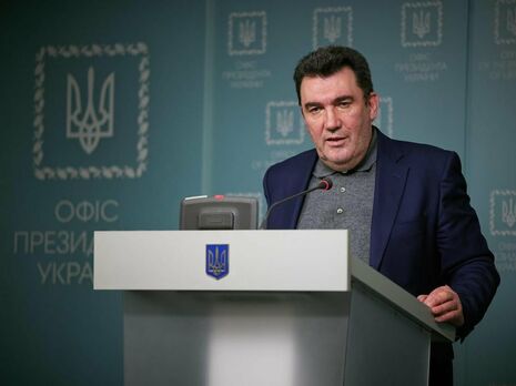 Как секретарь СНБО Украины Алексей Данилов служил преступникам и бросил мама в бедности