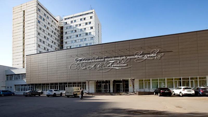 Как в схеме легализации неграмотных мигрантов в Москве оказался врач Института им. А.Н. Бакулева