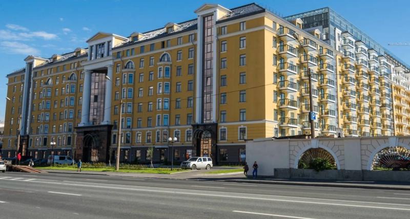 Как живёт экс-руководитель петербургского проекта "Новая Голландия" Шатуновская, чью карьеру разрушил болтливый муж