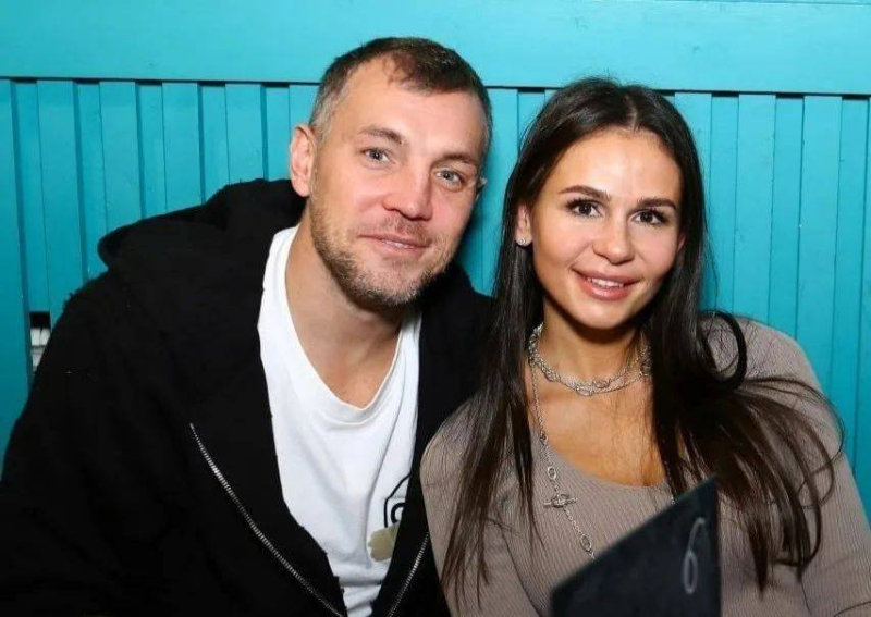 Как живёт футболист Артём Дзюба, нарушающий ПДД чаще, чем раз в день
