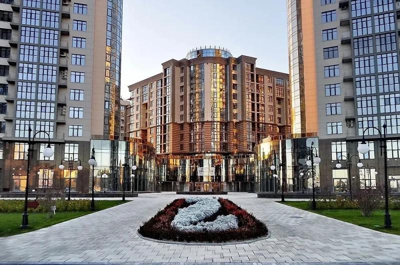 Каратели отправятся в рай: Кто в Болгарии строит посёлки для главарей «Азова» и их семей