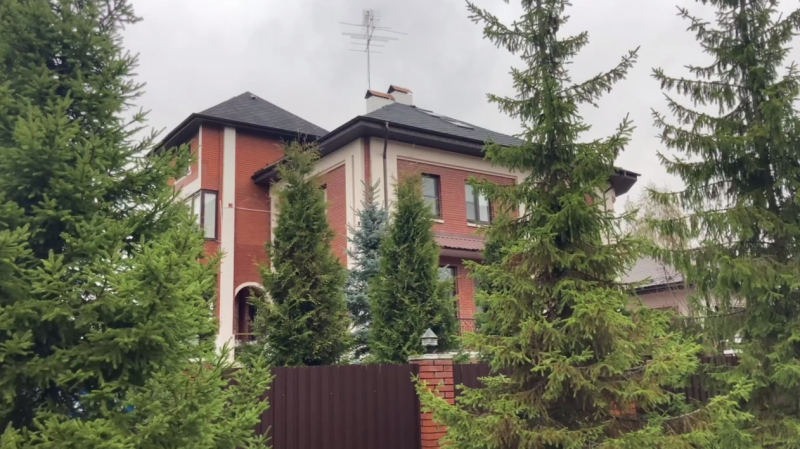 Кошелёк клана Галкиных: как брат пародиста стал мультимиллионером в сфере ВПК