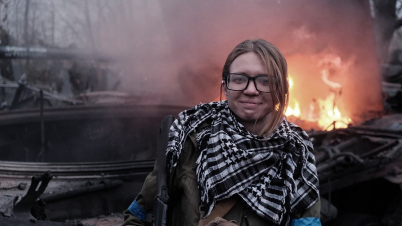 Леди Геноцид: Нацистка Вита Заверуха, которая помогала спаливать людей в Одессе, сейчас с супругом убивает российских