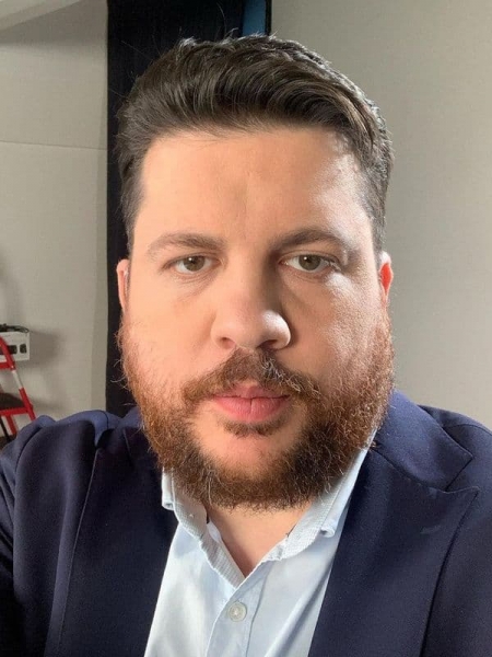 Леонид Волков