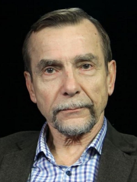 Лев Пономарев