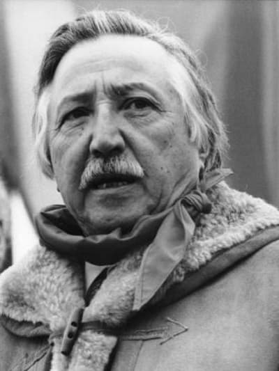 Луис Корвалан