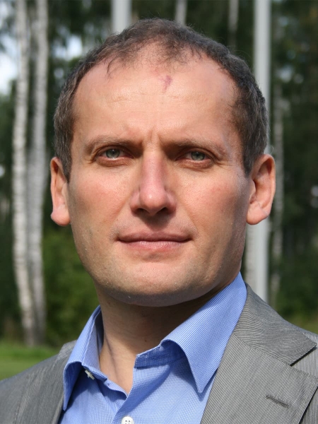 Максим Яковлев