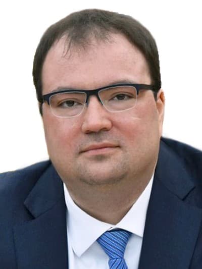 Максут Шадаев