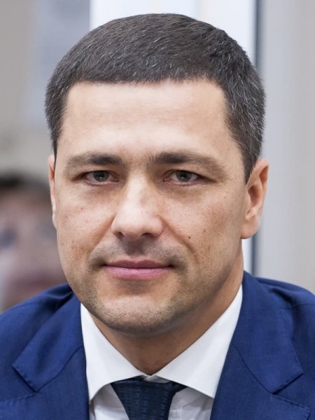 Михаил Ведерников