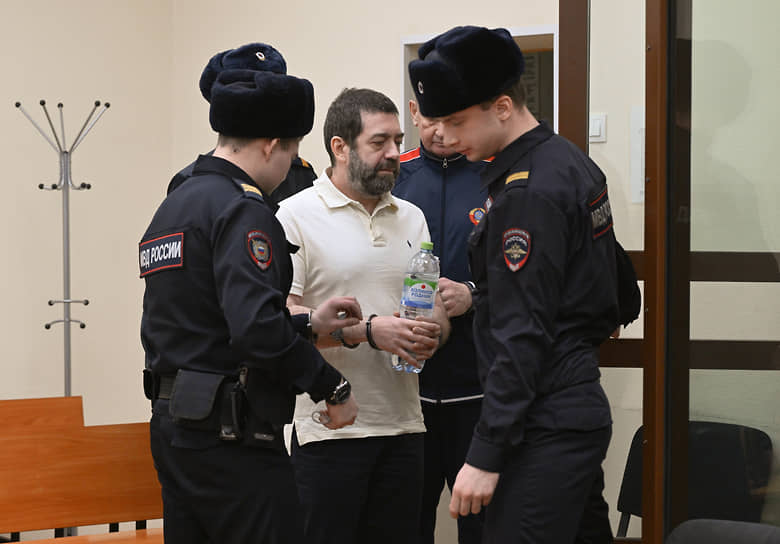 Миллиарды потребовали обратно