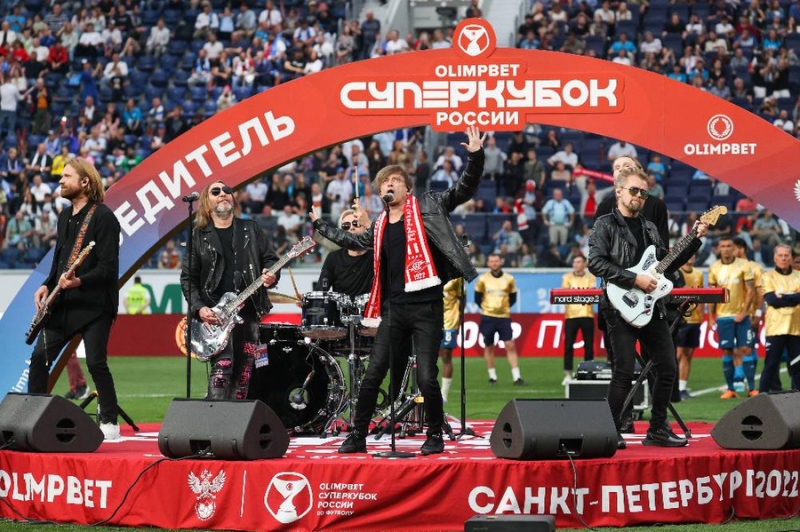 "Мне сейчас так икалось": Как Лёва подставил бизнес группы "Би-2" на 100 млн