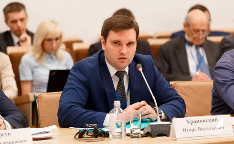 Московский городской суд узаконил решение районного суда Москвы по иску Генпрокуратуры о конфискации имущества бывшего руководителя департамента Минэкономразвития Игоря Храновского. Судебный акт вступил в законную силу, сообщила пресс-служба надзорного ведомства.